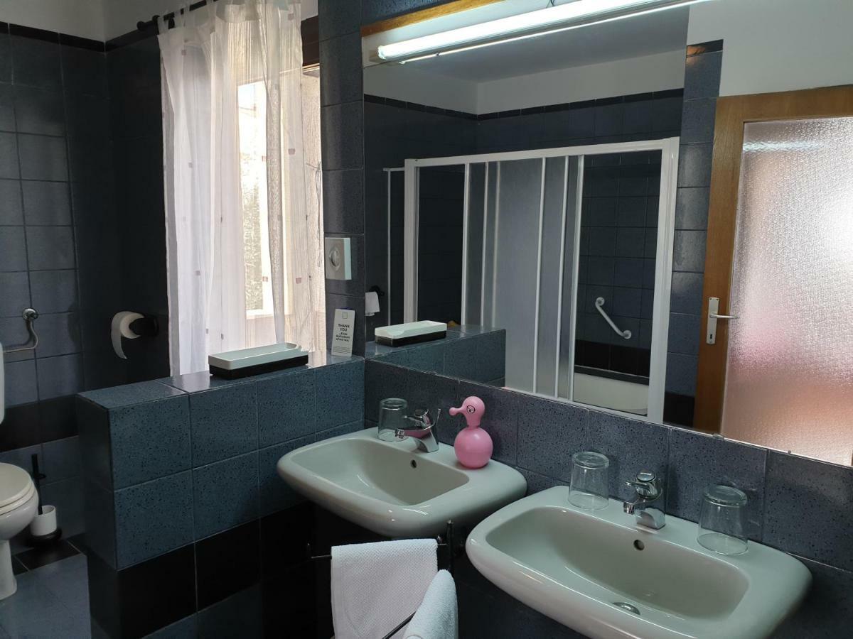 Room Bm Pula Exterior foto